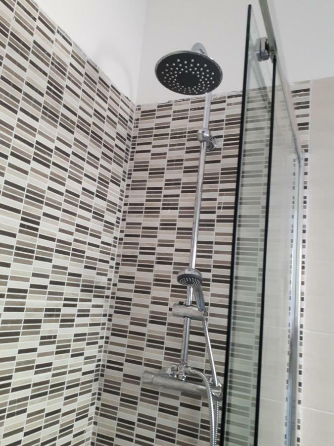 Le Camere Di Sabrina Con Bagno In Camera Sarzana Exterior foto