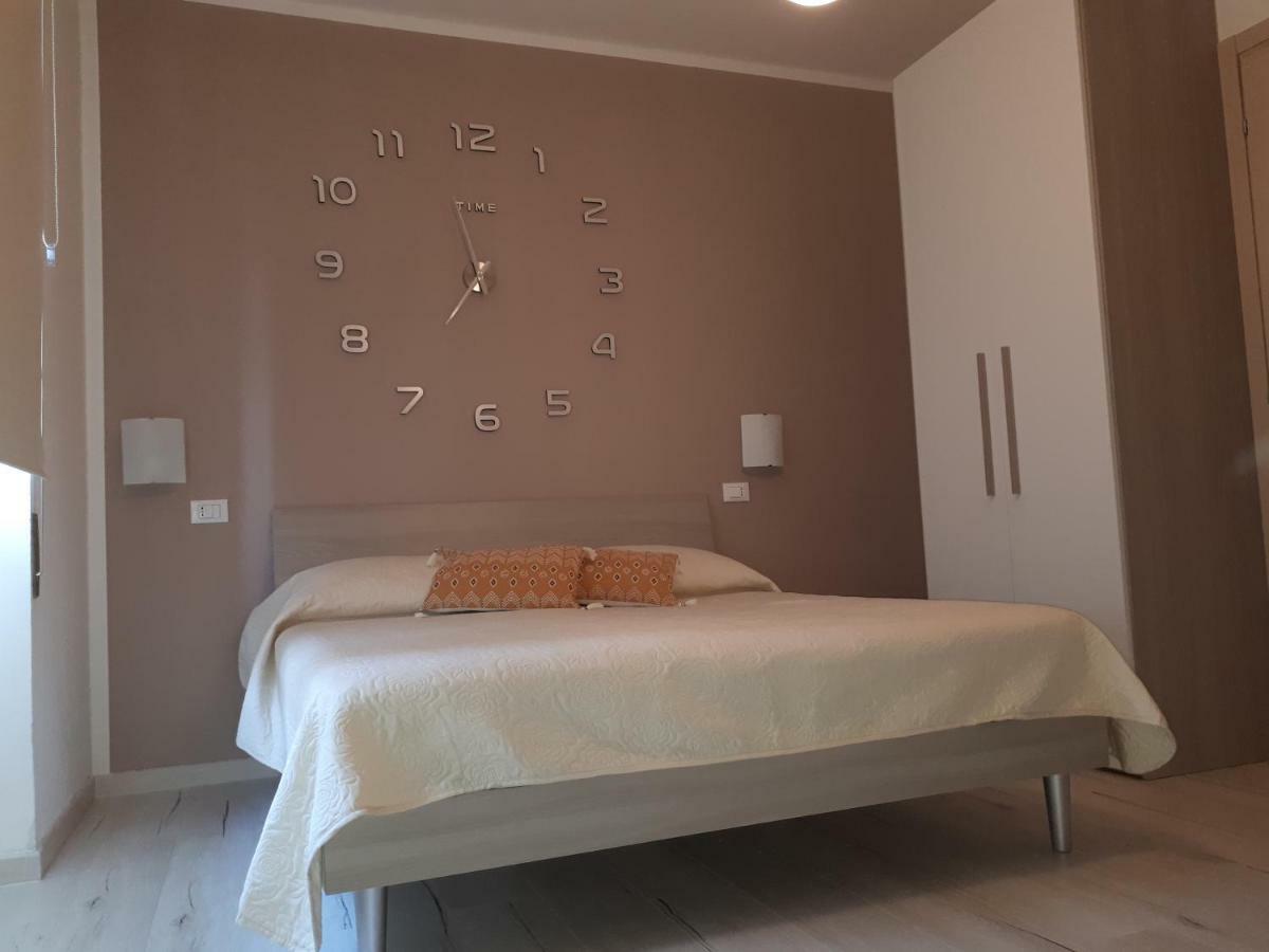 Le Camere Di Sabrina Con Bagno In Camera Sarzana Exterior foto
