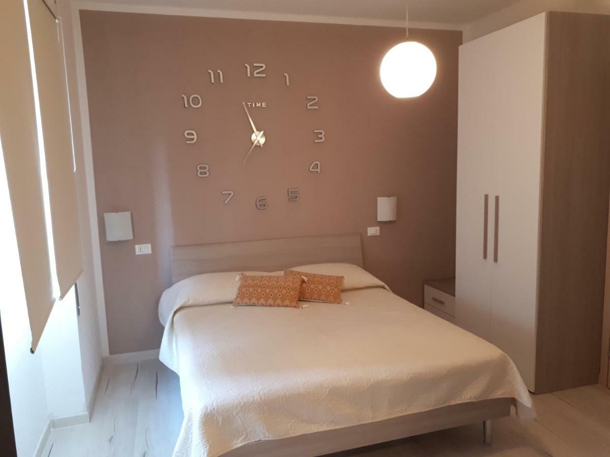 Le Camere Di Sabrina Con Bagno In Camera Sarzana Exterior foto