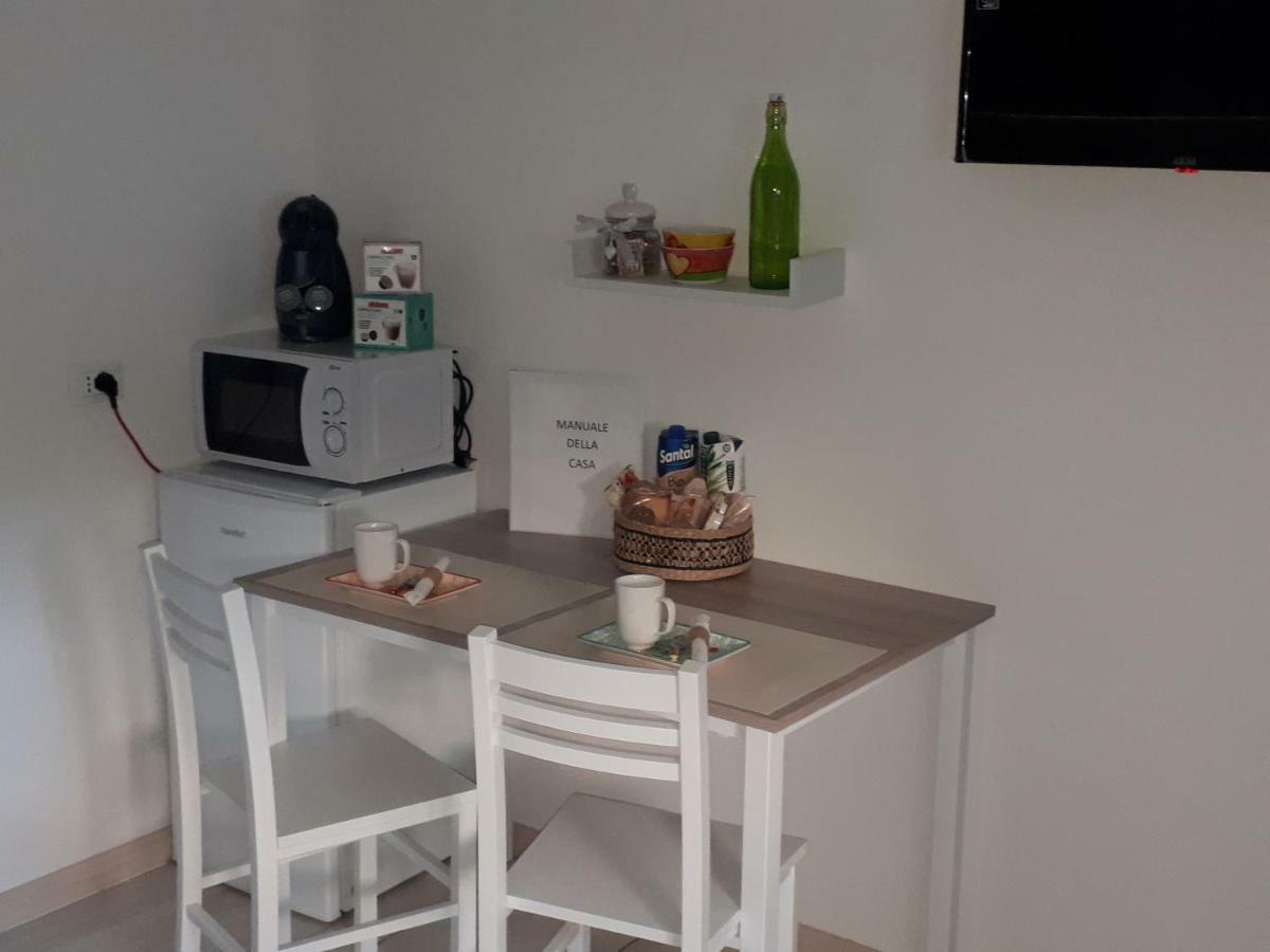 Le Camere Di Sabrina Con Bagno In Camera Sarzana Exterior foto